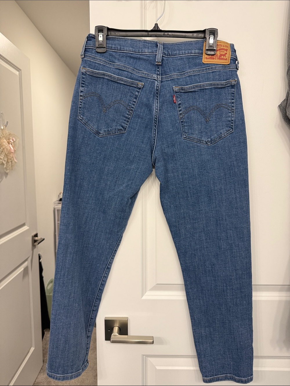 Levi's Women's Blue High-Rise Straight Leg Jeans